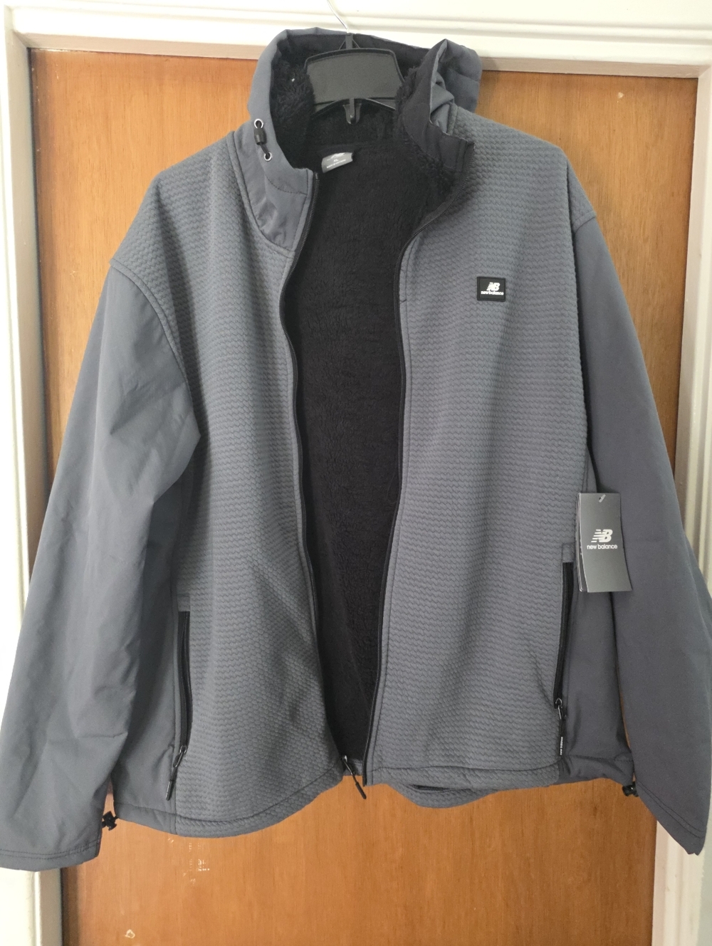 New Balance Men's Gray Lightweight Jacket with Black Sherpa Fleece Lining Large
